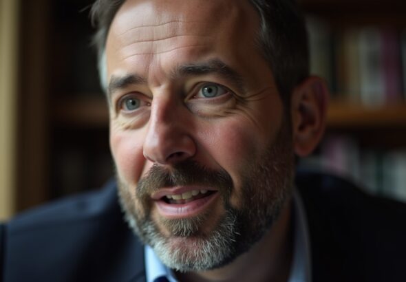 Darius Rochebin : l'éloquence unique qui marque le journalisme francophone